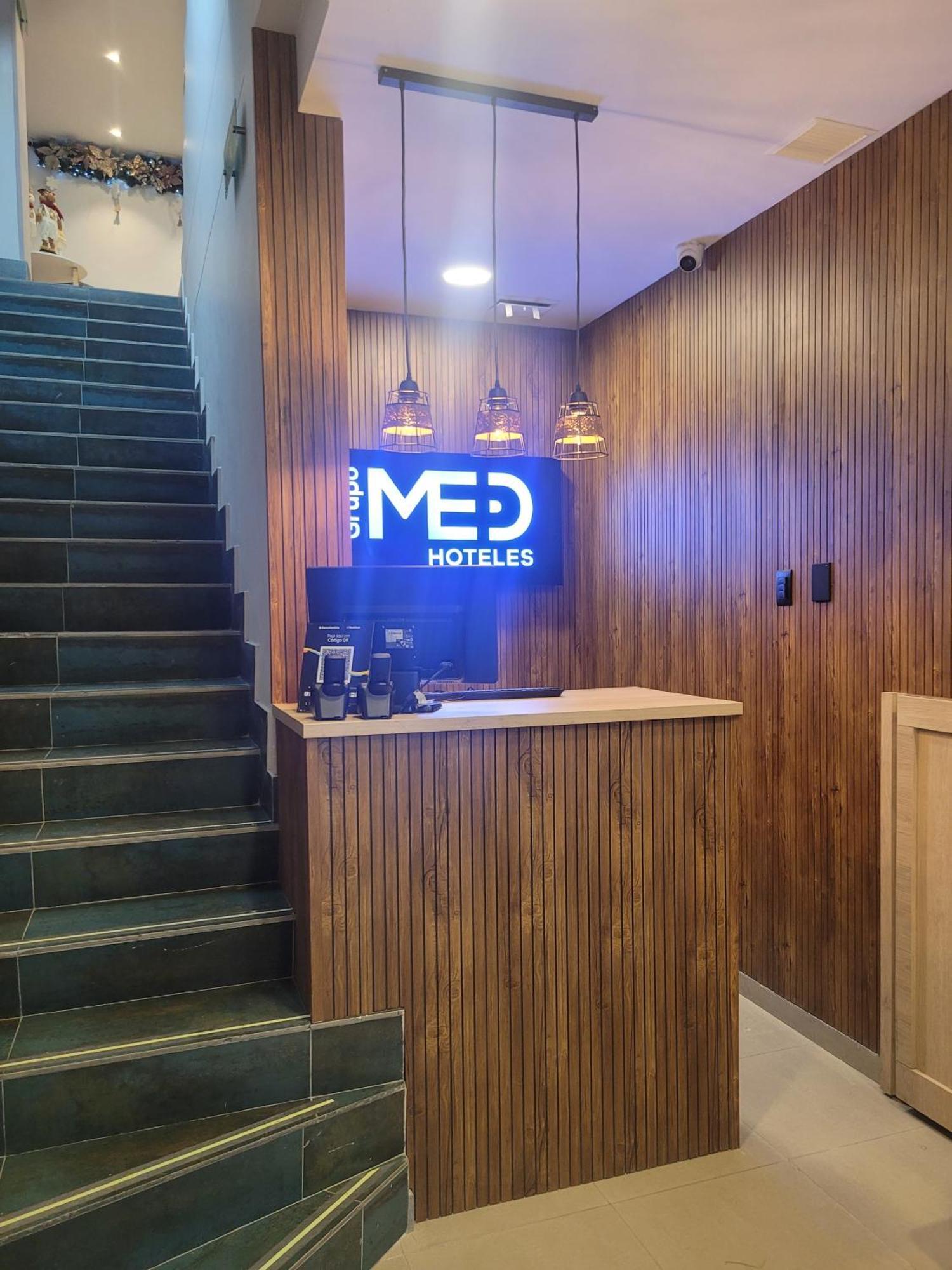 Hotel Med 33 Medellín Esterno foto